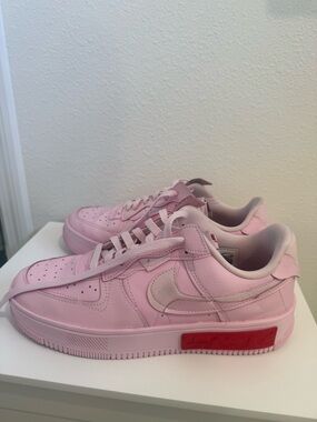 Nike women’s PINK Air Force ones Fontanka size 11!!